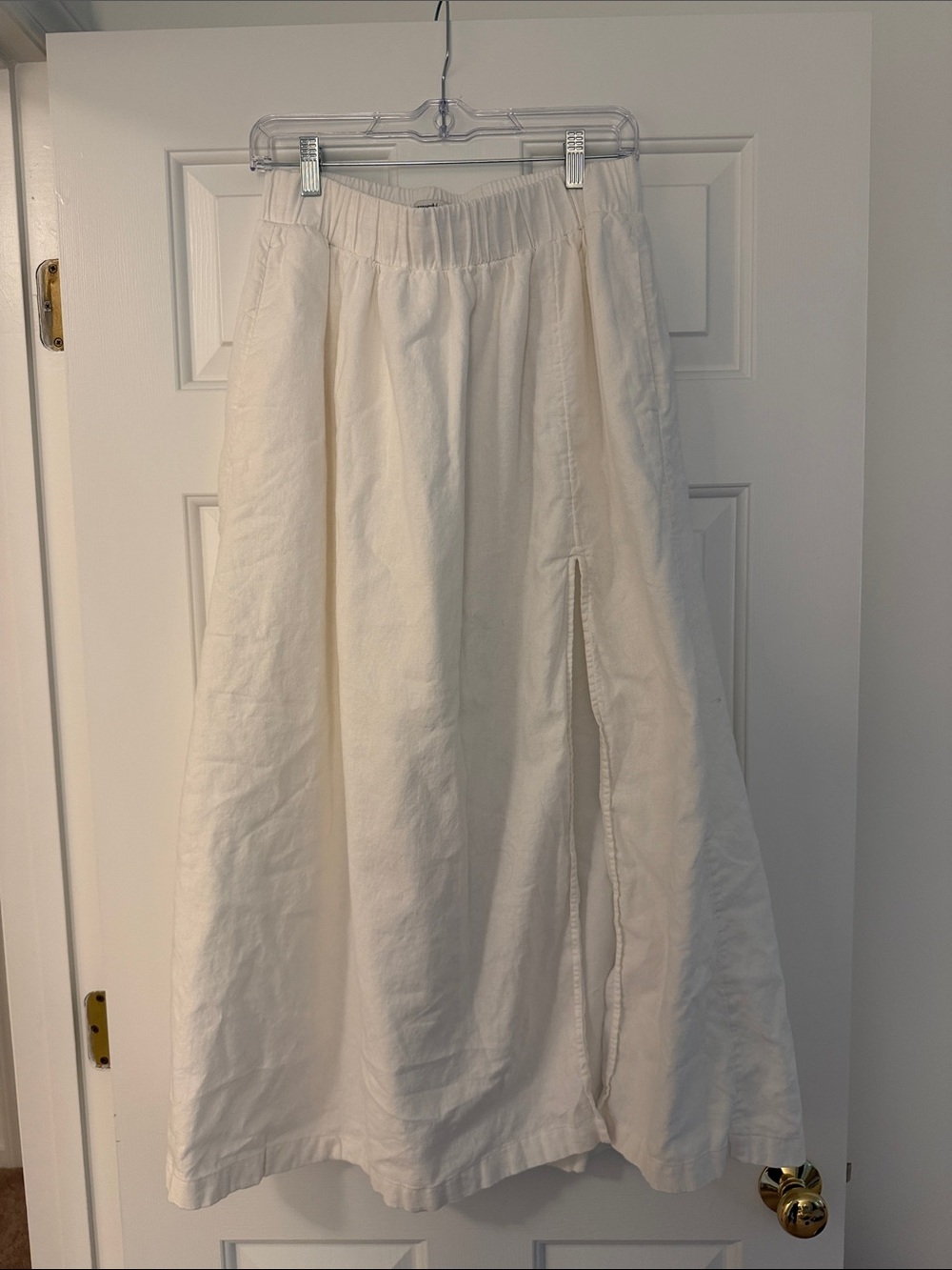 Abercrombie & Fitch Cream Maxi Skirt with Side Slit
